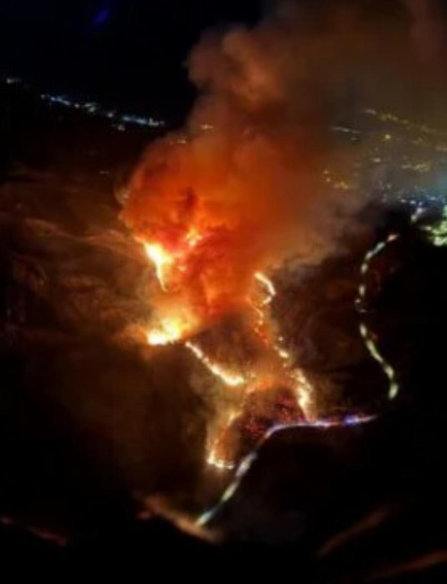 Καίγεται το Λος Άντζελες: Εγκαταλείπουν τις επαύλεις τους οι διάσημοι του Χόλιγουντ – Εικόνες αποκάλυψης–Στάχτη 7.000 στρέμματα