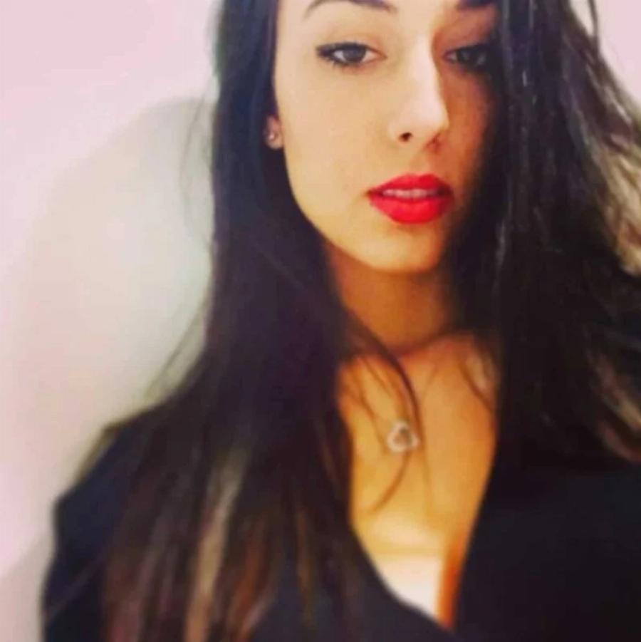 Η κόρη του Σφακιανάκη, Αφροδίτη, είναι «όνομα και πράγμα» και φτυστή ο πατέρας της