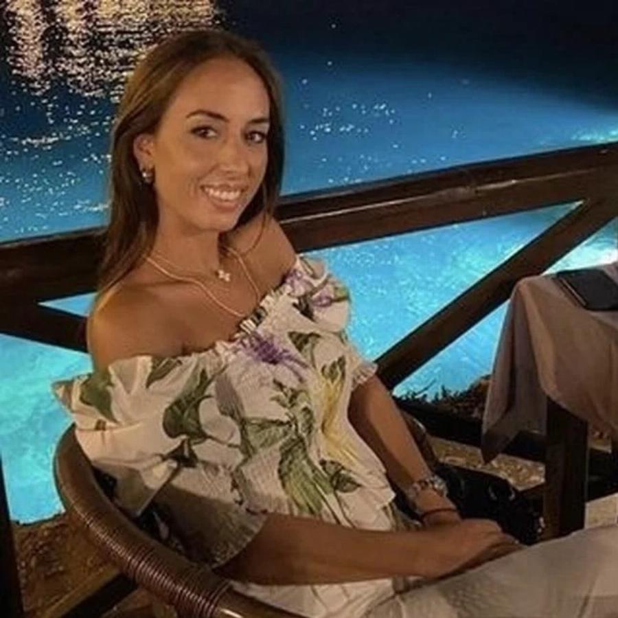 Η κόρη του Σφακιανάκη, Αφροδίτη, είναι «όνομα και πράγμα» και φτυστή ο πατέρας της