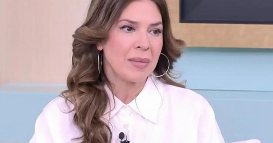 Ναταλία Δραγούμη: «Έχω κόψει το τσιγάρο εδώ και 23 χρόνια αλλά πάντα έχω μέσα στην τσάντα μου ένα πακέτο κι αυτός είναι ο λόγος…»