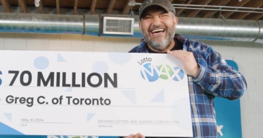 Κέρδισε το Τζακποτ, έγινε πάμπλουτος: Γρηγόρης Τσιάλτας, αυτός είναι ο μεγάλος υπερτυχερός νικητής του Λόττο