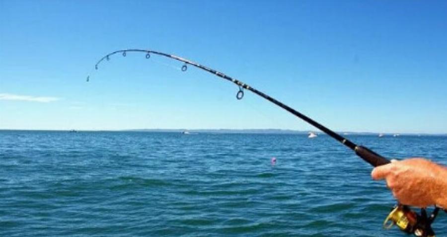 Τέρμα ό,τι ξέρατε: Ψάρεμα μόνο με… άδεια από εδώ και πέρα – Αλλάζουν όλα για τους ερασιτέχνες ψαράδες