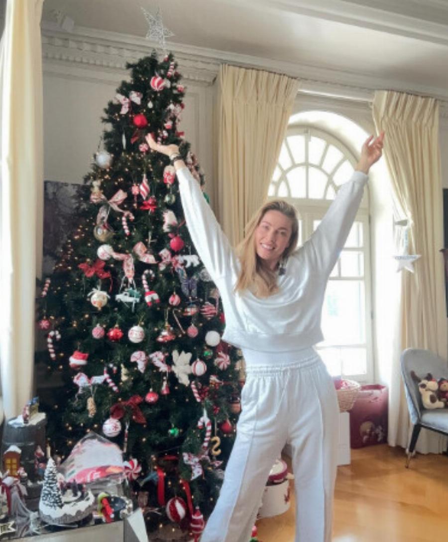 Μαριέττα Χρουσαλά: Γύρισε από το Μονακό και στόλισε δέντρο υπερπαραγωγή