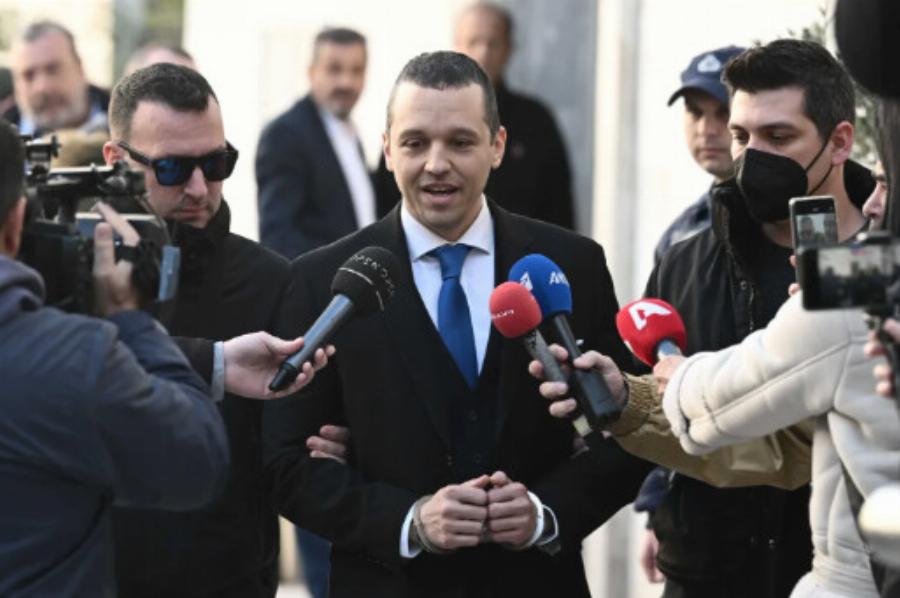 Ανατροπή με τον Ηλία Κασιδιάρη