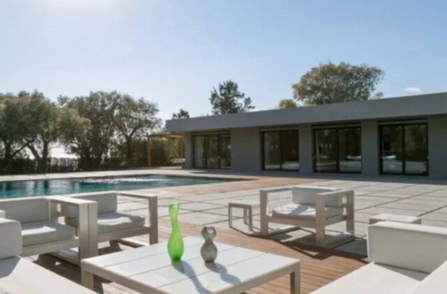 Αθηνά Ωνάση: Το παλάτι των 15.000.000 ευρώ δίπλα στην Αθήνα, είναι πιο χλιδάτο κι από το κάστρο του Αντετοκούνμπο