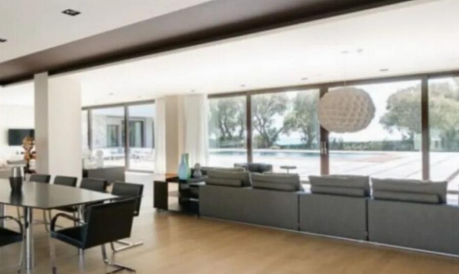 Αθηνά Ωνάση: Το παλάτι των 15.000.000 ευρώ δίπλα στην Αθήνα, είναι πιο χλιδάτο κι από το κάστρο του Αντετοκούνμπο