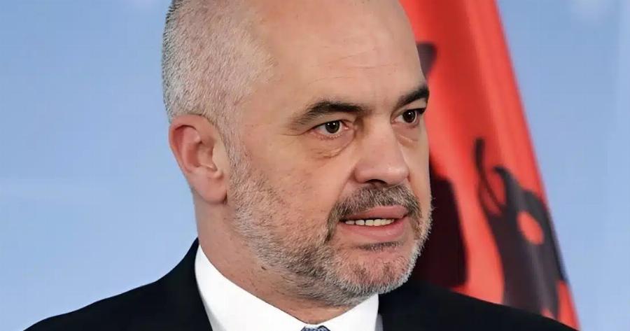 Εντι Ράμα: «Οι Έλληνες νομίζουν ότι είναι κληρονόμοι του Πλάτωνα και του Αριστοτέλη»