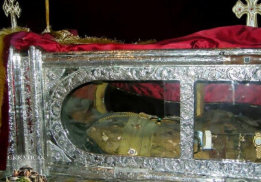 Ο Άγιος που κάνει θαύματα εδώ και 440 χρόνια – Θα σε βοηθήσει ότι και να του ζητήσεις