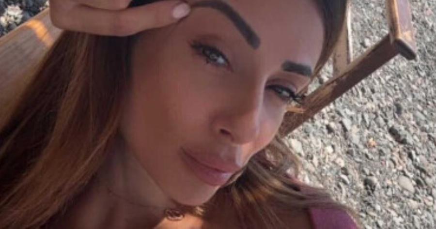 Μια από τις πιο εντυπωσιακές Ελληνίδες – Απολαμβάνει το καλοκαίρι και εμπνέει με δυναμικά μηνύματα