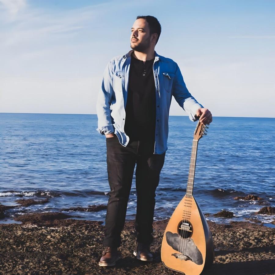 Θρήνος για τον γνωστό λαουτιέρη που «έσβησε» στα 29 του χρόνια