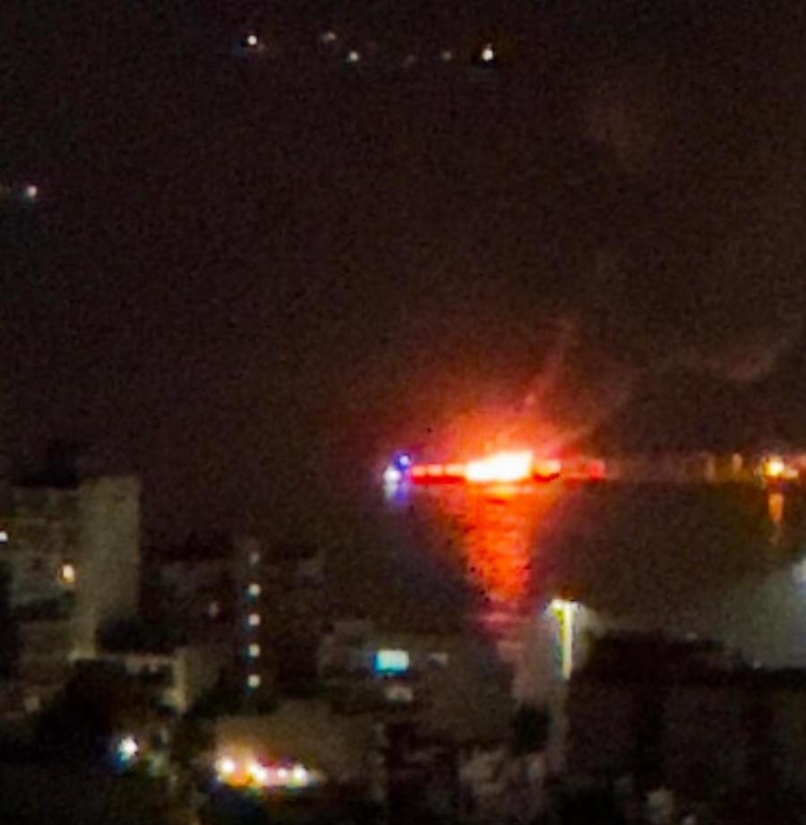 Πειραιάς: Φωτιά σε υπαίθριο χώρο του ΟΛΠ – Ακούστηκαν εκρήξεις