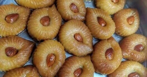 Ανατολίτικα σιροπιαστά με αμύγδαλο – τραγανά και μελωμένα