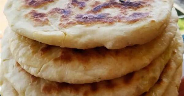 Χατσαπούρι πίτες στο τηγάνι! Με λιωμένο τυρί που λιώνει στο στόμα