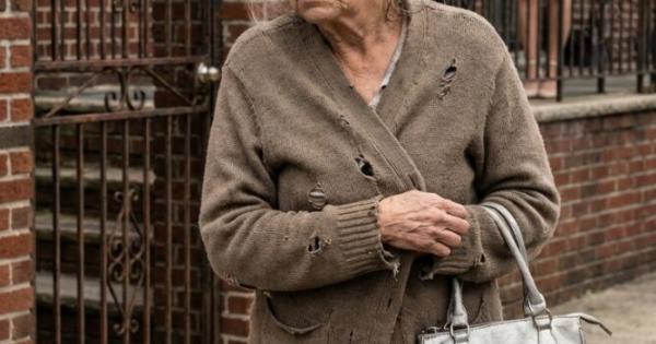 Την ημέρα που ο γιος μου πούλησε το σπίτι μου για να χρηματοδοτήσει τον γάμο του, ανακάλυψε ότι εγώ είχα ήδη «πουλήσει» το δικό του μέλλον.