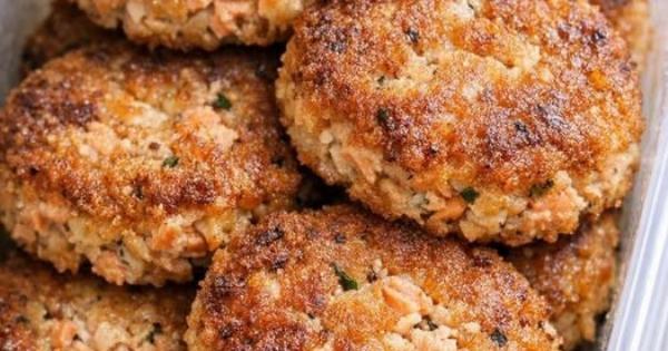 Μπιφτέκια Σολομού με 3 Υλικά: Η πιο εύκολη και υγιεινή συνταγή σε 20 λεπτά