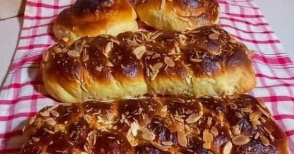 Αφράτα πασχαλινά τσουρέκια με προζύμι – Παραδοσιακή συνταγή που πετυχαίνει