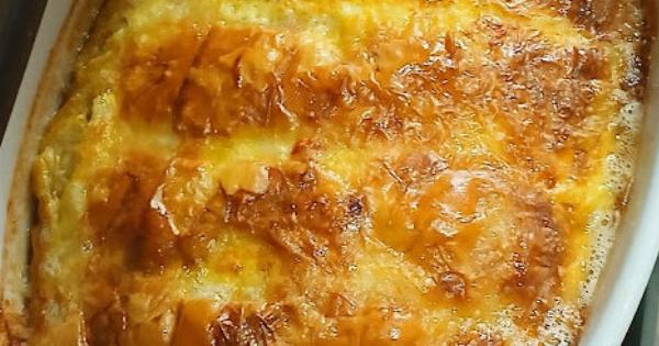 Τυρόπιτα με 3 υλικά που λιώνει στο στόμα – Γίνεται σε 5 λεπτά