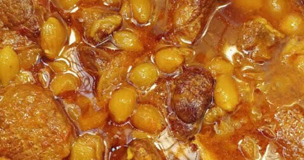 Μοσχάρι στιφάδο με κρεμμυδάκια – Ζουμερή παραδοσιακή συνταγή