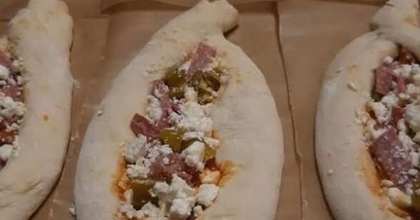 Τα πιο αφράτα σπιτικά πεϊνιρλί – Με ζύμη «πασπαρτού» που γίνεται για όλα!