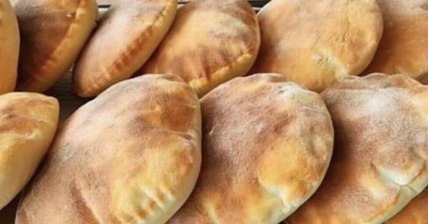 Έτοιμα σε 10 λεπτά! Τα πιο αφράτα ψωμάκια φούρνου που θα φτιάχνεις κάθε μέρα