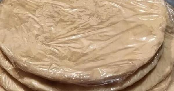 Το κάνεις μία φορά και έχεις πίτσα για μήνες! Η ζύμη που μπαίνει στην κατάψυξη