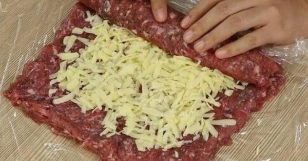 Ρολάκια κιμά με λιωμένο τυρί που δεν προλαβαίνεις να σερβίρεις