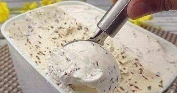 Με 4 υλικά και χωρίς παγωτομηχανή έφτιαξα παγωτό και δεν έμεινε ούτε κουταλιά