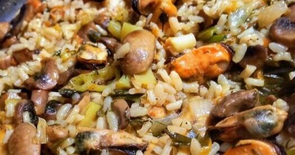 Μυδοπίλαφο ζουμερό και πεντανόστιμο – έτσι το κάνω πάντα