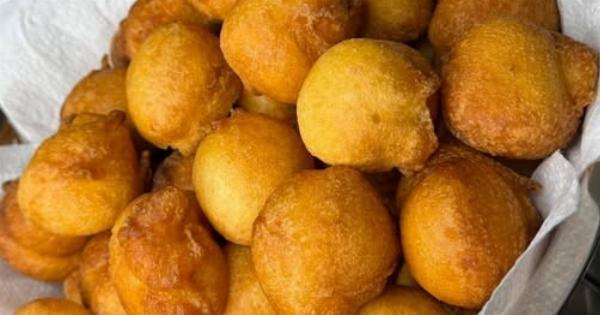 Παραδοσιακό τηγανητό γλυκό με ζάχαρη και κανέλα – Εύκολη συνταγή