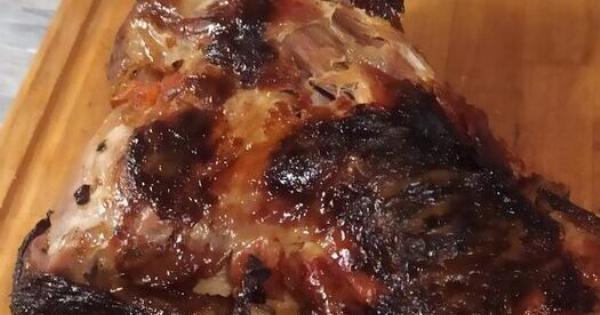 Αρνάκι στη λαδόκολλα λουκούμι – Το μυστικό για τρυφερό ψήσιμο στον φούρνο