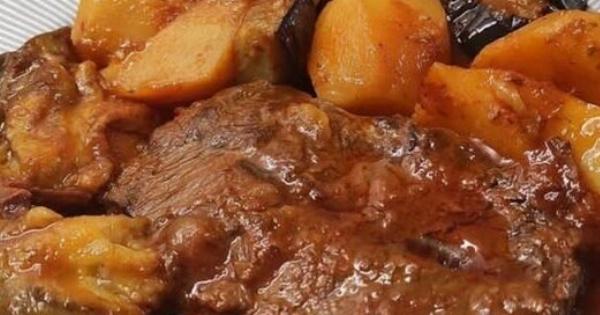 Παραδοσιακό μοσχάρι κοκκινιστό με πατάτες και μελιτζάνες