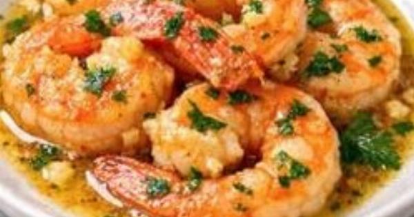 Γαρίδες σε σκορδοβούτυρο με λεμόνι – Γρήγορη και εύκολη συνταγή