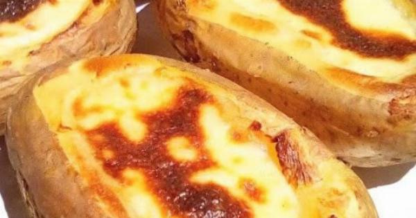 Γεμιστές Πατάτες “Μουσακάς”: Το πιο χορταστικό και εντυπωσιακό φαγητό για το Κυριακάτικο τραπέζι!