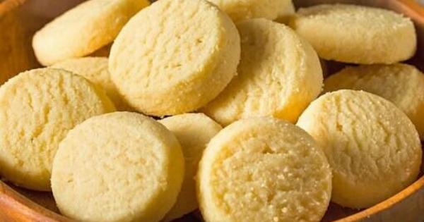 Βούτυρο, αλεύρι, ζάχαρη και κρύο νερό! Αυτά τα μπισκότα είναι πραγματικά ακαταμάχητα!!