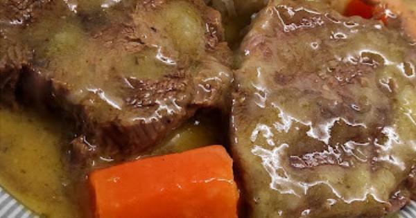 Μοσχαράκι πορτοκαλολεμονάτο – εύκολη συνταγή με σάλτσα