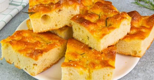 Focaccia Γάλακτος: Το πιο Αφράτο Ψωμί που θα Πιάσουν ποτέ τα Χέρια σου!
