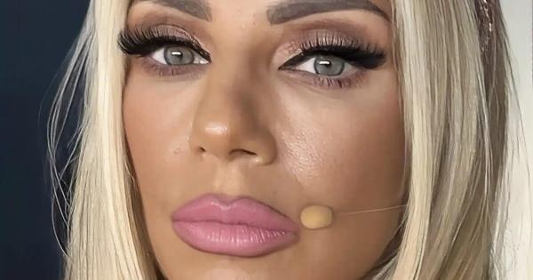 Έλενα Τσαβαλιά: Οι 60άρες ίσον με 3×20άρες – Οι σέλφι φωτογραφίες στο Δελφινάριο που βλέπει ο Μάρκος Σεφερλής και Tpελαivεται