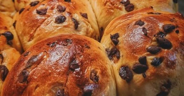 Μαλακά μπριός με σοκολάτα – αφράτα σαν σύννεφο