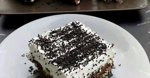 Μπισκοτογλυκό με πτι μπερ σοκολάτας: Η εύκολη συνταγή ψυγείου με λίγα υλικά