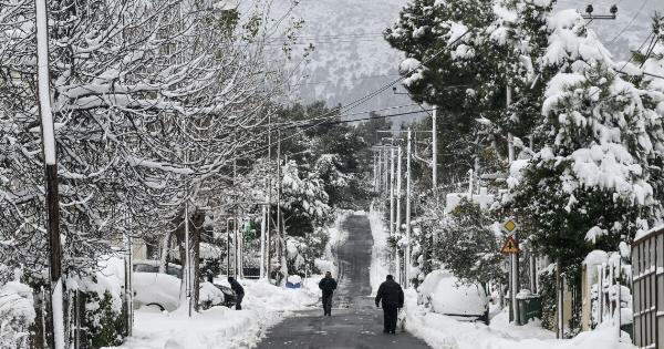 Μερομήνια 2027: Τι δείχνουν για τα Χριστούγεννα – «Δύσκολο» το επόμενο καλοκαίρι