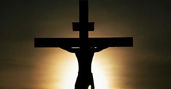 Κορυφαίος ιατροδικαστής εξηγεί τι συνέβη στο Χριστό πάνω στον Σταυρό