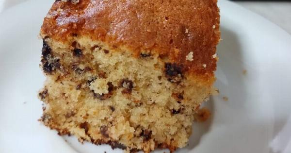 Το απόλυτο κέικ ταψιού με καρύδια και σοκολατένια γεύση