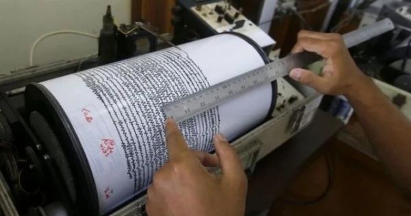 Έκτακτο:Μεγάλος σεισμός τώρα