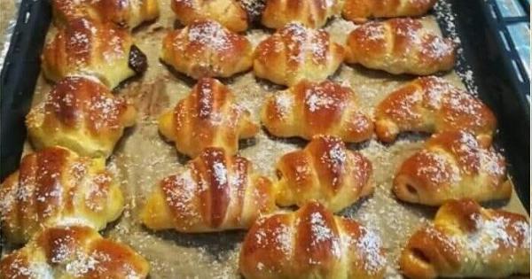 Τα πιο αφράτα κρουασάν που θα φτιάξεις ποτέ