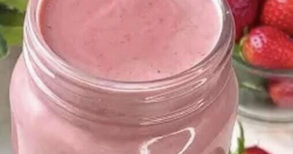 Σπιτική “Nutella” με φράουλα και φουντούκια – μόνο 3 υλικά