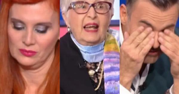 Παρά Πέντε: Πλάνταξαν στο κλάμα ηθοποιοί και κοινό με την «Θεοπούλα» – «Λείπει η Σόφη μου»