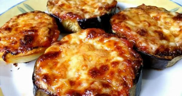 Μελιτζάνες σαν πιτσάκια στον φούρνο – πανεύκολες και απίστευτα νόστιμες