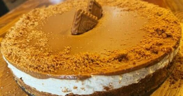Αυτό το cheesecake Lotus εξαφανίζεται πριν προλάβεις να σερβίρεις
