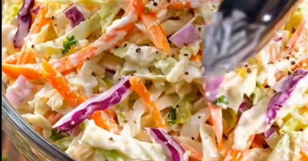 Η κόρη μου δεν έτρωγε ποτέ σαλάτα λάχανο μέχρι που της την έκανα μια φορά με αυτόν τον φανταστικό τρόπο