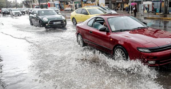 Αγριεύει ο καιρός: Πού και πότε θα χτυπήσουν ισχυρές καταιγίδες και θυελλώδεις άνεμοι